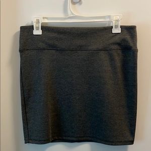 Xhilaration Gray Pencil skirt
